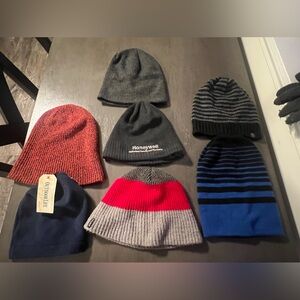Bundle of 7 Winter hats